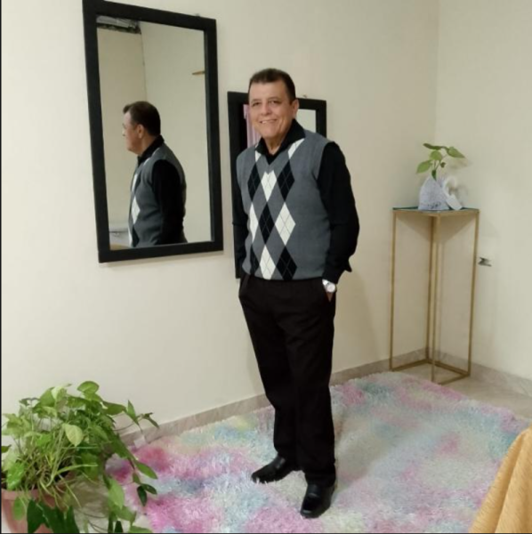 Pastor Carlos Hernández